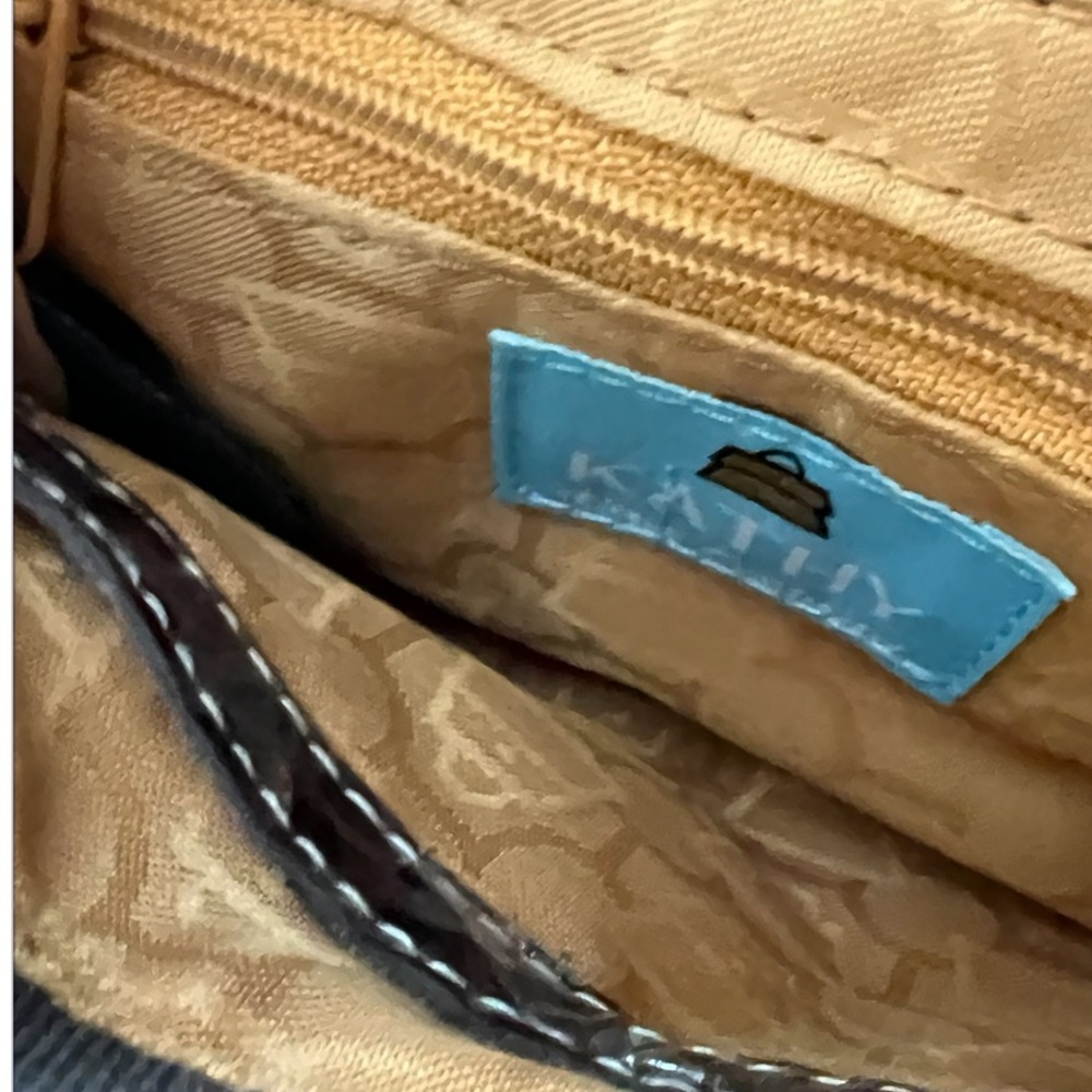 Kathy Van Zeeland small canvas brown & tan crossbody purse with a crown design - Picture 6 of 8
